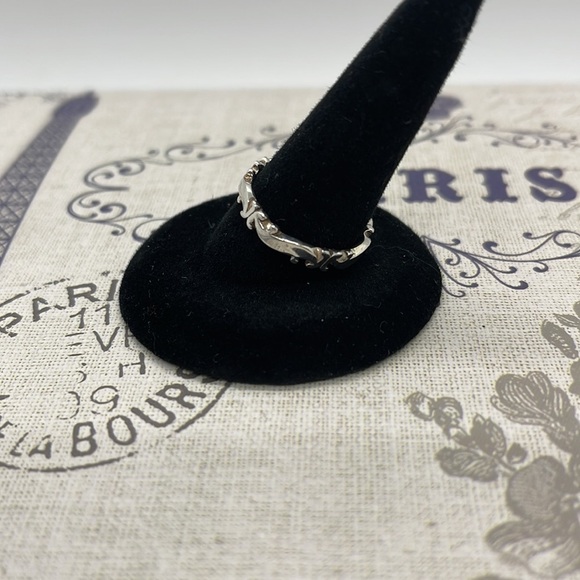 Filigree style sterling silver stamped ring!  Could be layered! - Picture 3 of 7